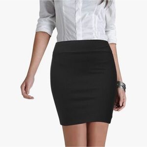 H&M stretchy black skirt